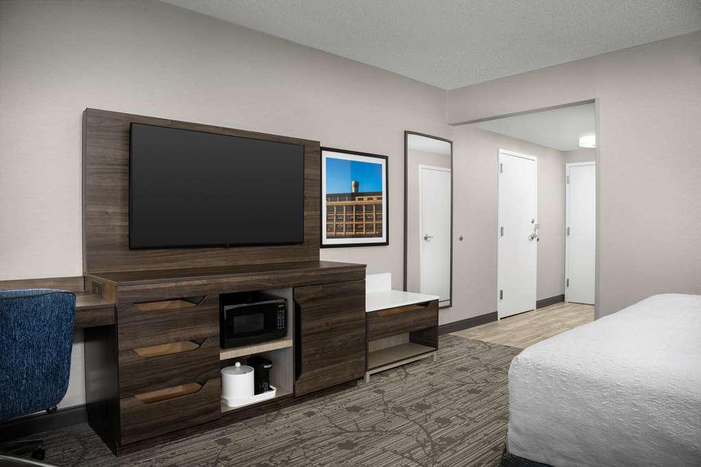Hampton Inn Истон Номер фото
