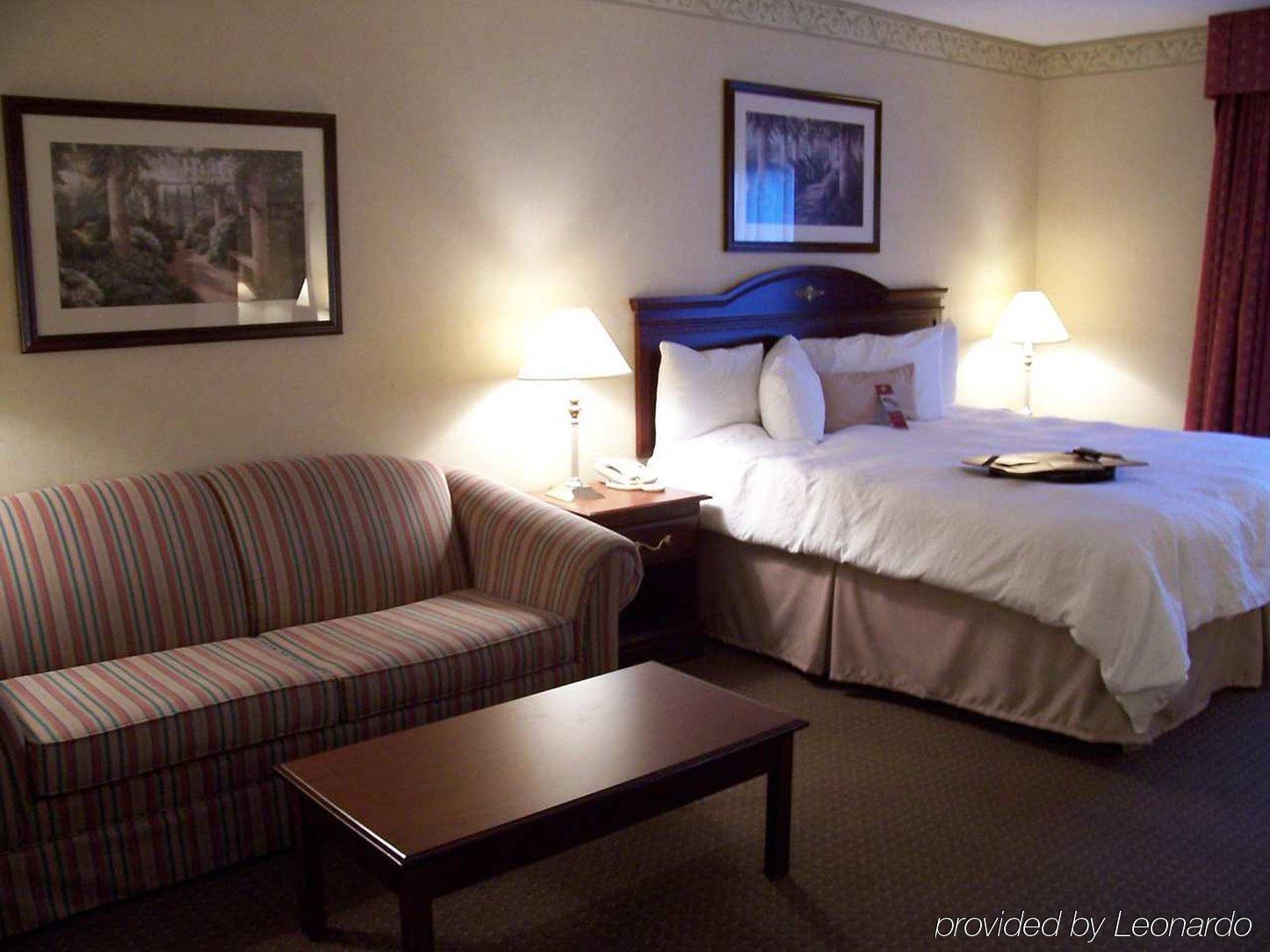 Hampton Inn Истон Номер фото